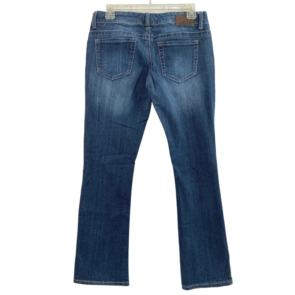 Maurices Jeans‎ Womens Size 3 / 4 Short Low Rise Dark Wash Denim Boot Stretch